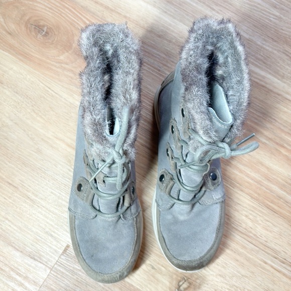 Sorel Suede Insulated Ankle Boots - Picture 3 of 8